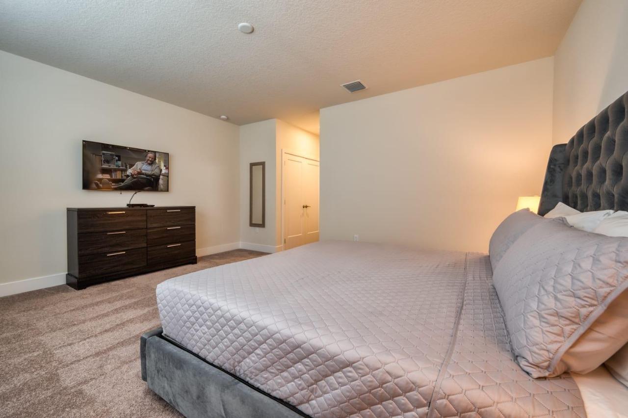Pleasant Townhome With Private Pool Near Disney Four Corners Exterior foto